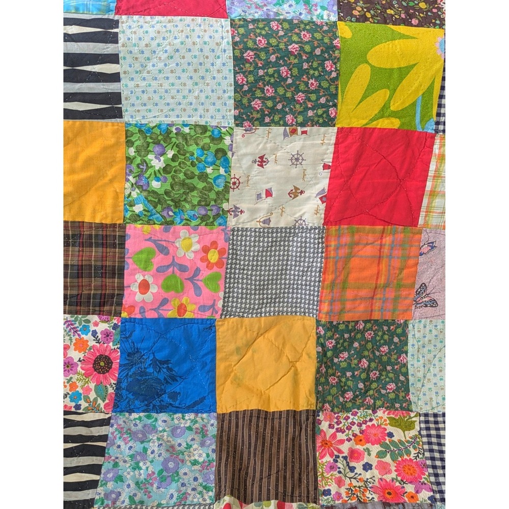 Vintage MCM 60s Large Colorful Handmade Patchwork Quilt Medieval Novelty Reverse - Picture 5 of 8